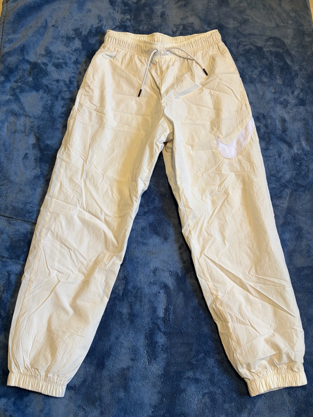 Nike Women’s Light Cream Swoosh Joggers